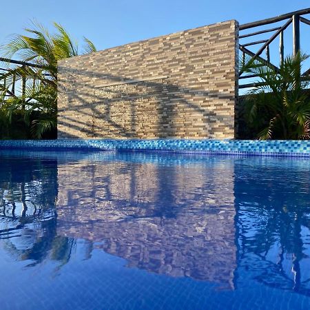 קנקון Hotel Suites La Roca מראה חיצוני תמונה