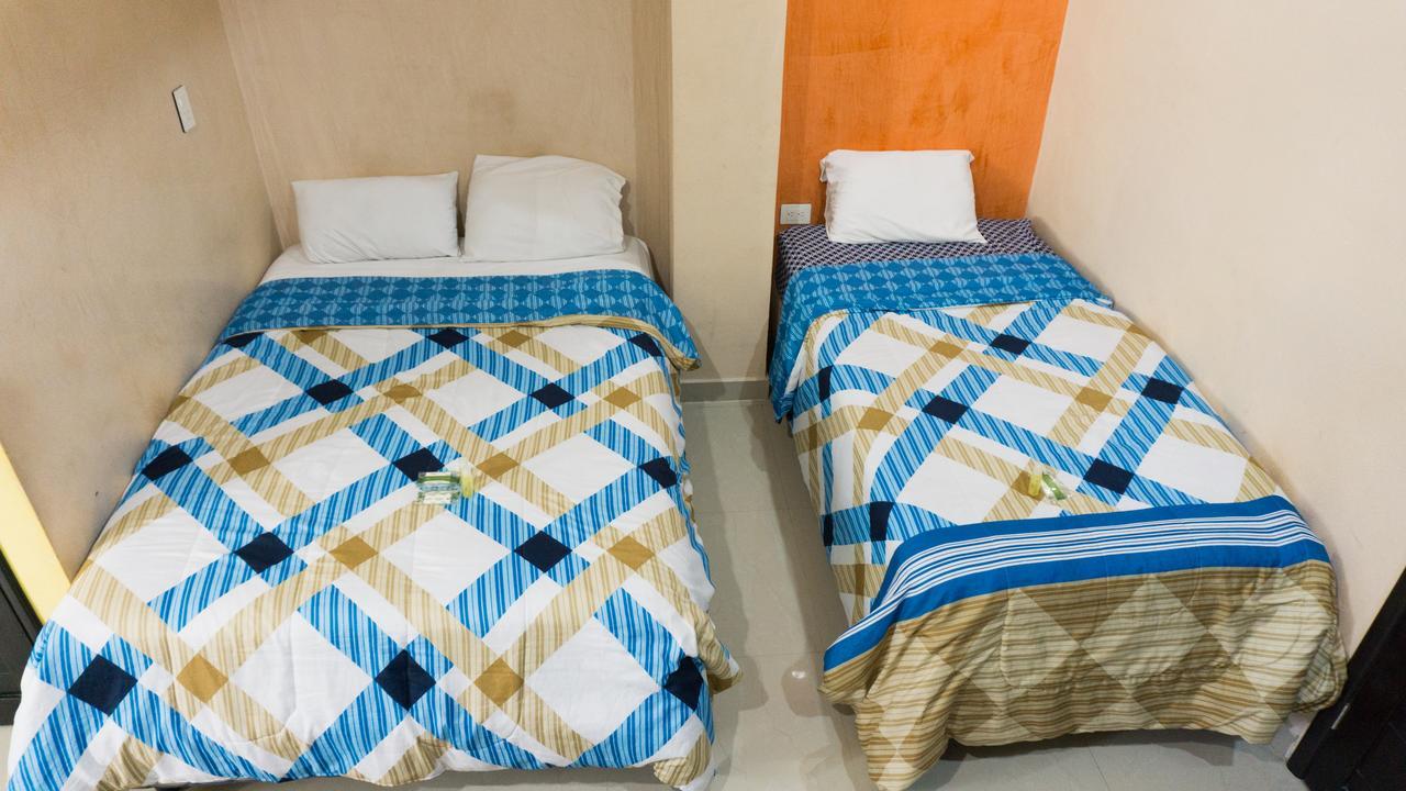 קנקון Hotel Suites La Roca מראה חיצוני תמונה