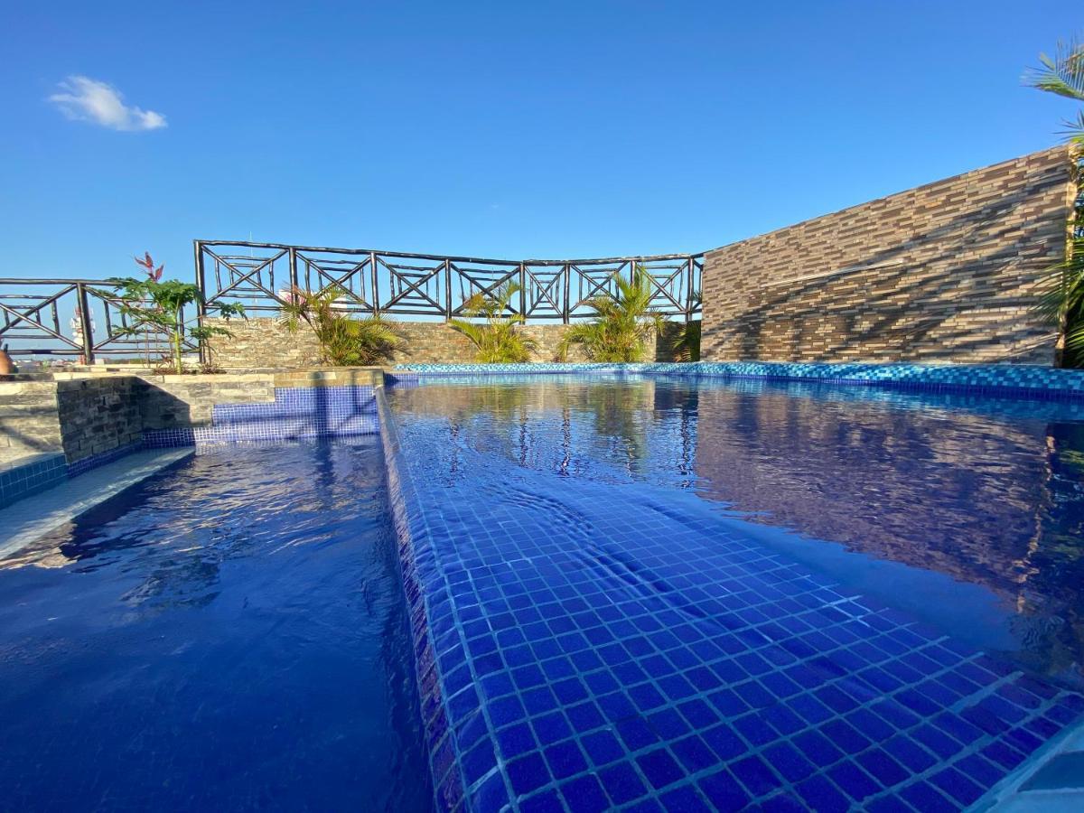קנקון Hotel Suites La Roca מראה חיצוני תמונה